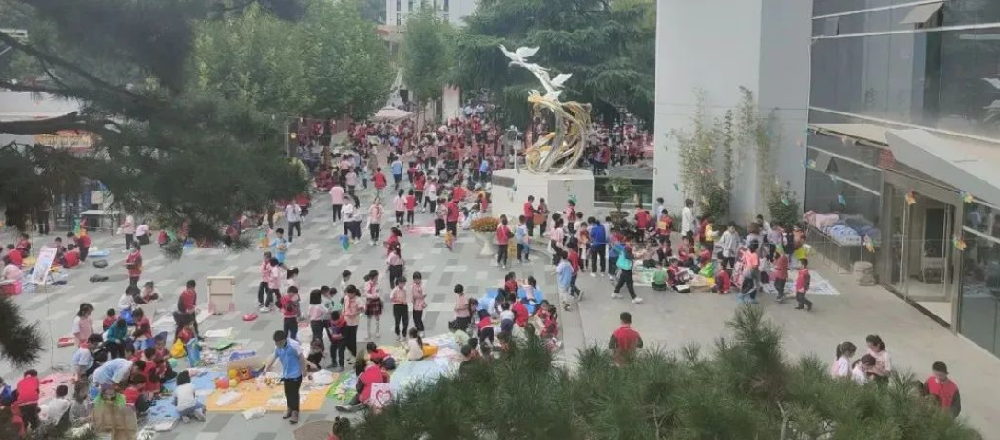 跳蚤小市场 图书大空间
