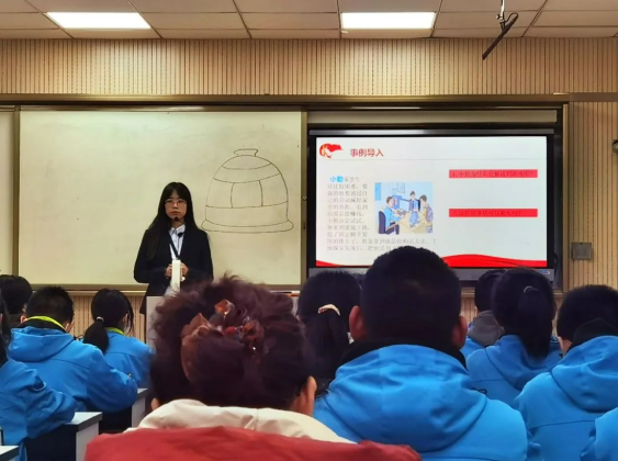 记西安市西光中学初中部青年教师中期汇报课活动